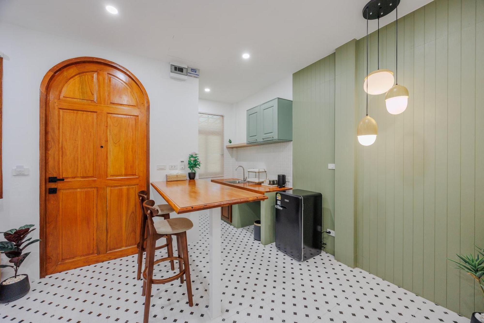 Bania 813 House Hotel Khao Lak Ngoại thất bức ảnh